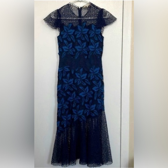 Sea Mosaic Guipure Stitched Lace Embroidered Floral Midi Dress in Blue - Picture 4 of 4